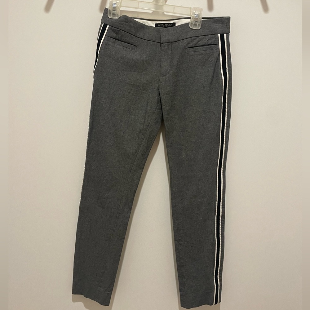 Banana Republic Pants with Stripe